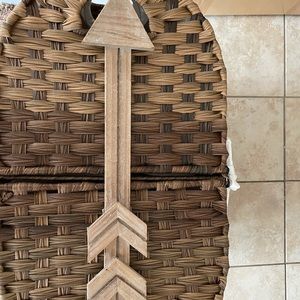 Hobby Lobby arrow wood wall decor